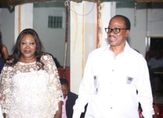 Ndella Madior Diouf retourne sa perruque : « Je quitte l’opposition ! »