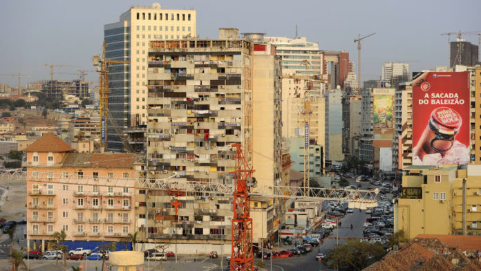 http-cdn.cnn.comcnnnextdamassets130730184055-luanda-downtown