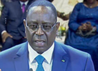 Macky Sall : prestation de « serrements » actée