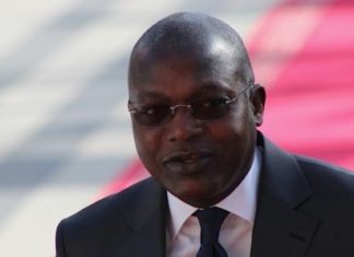 « Diffamation » : le ministre Oumar Gueye réclame 500 millions à l’hebdomadaire Jeune Afrique