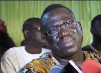 Yekini : « J’ai failli être paralysé. On m’a coupé une partie de mon flanc pour la greffer dans mon genou »