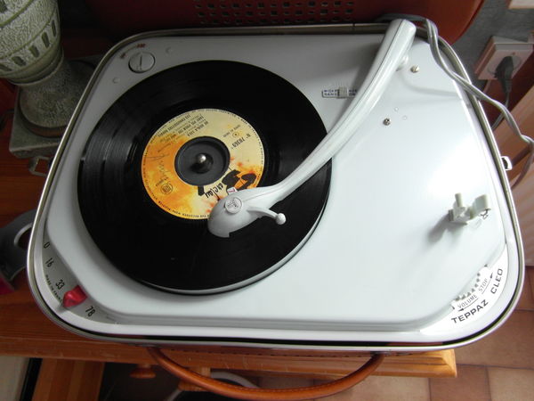 tourne-disque-vinyles-ancien-teppaz-clo-occasion-20160703232659