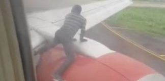Un Nigérian arrêté sur l’aile d’un avion peu avant le décollage