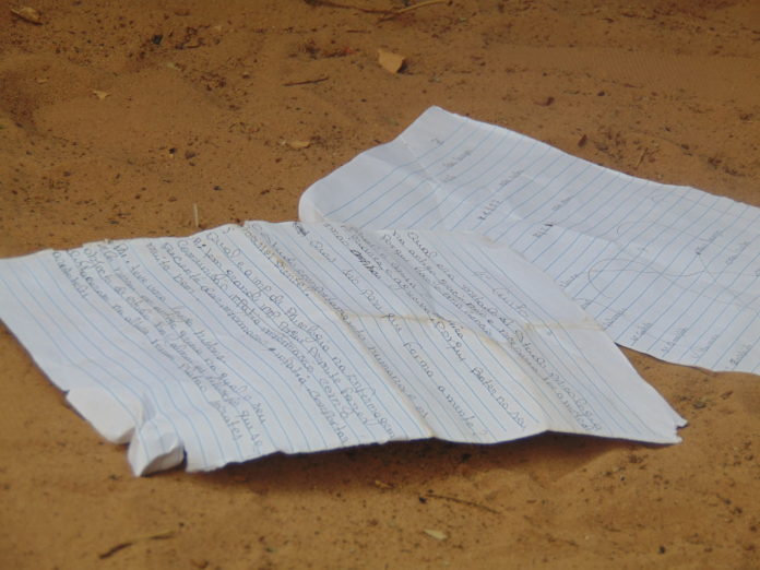 feuille de papier de cahier