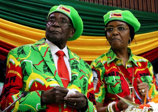 Mugabe veste africaine