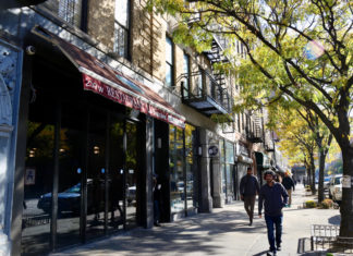 « Little Senegal » à Harlem (New-York) et ses restaus typiques : Pikine, Gouy Gi, Adja Khady Market, La Savane…