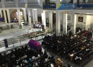 REPORTAGE – Le dernier hommage à Colette Senghor, en la cathédrale de Dakar