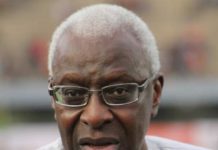 Quelles charges contre Lamine Diack, 86 ans, qui comparaît devant le tribunal ce lundi?