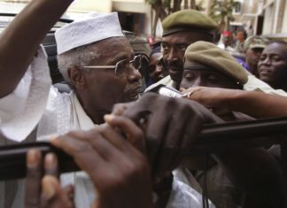 Contre la libération de Hisséne Habré