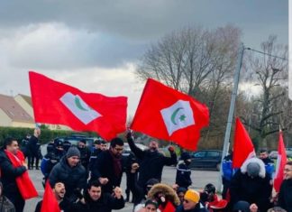 Vidéo et images : Le portrait de Mohammed VI et le drapeau marocain à nouveau brûlés et piétinés en France