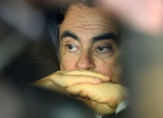 Carlos Ghosn, Carles Lewis « in ghost » s’est fait la malle en « solo »