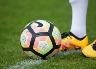 Fou, fou, foot : un Egyptien, joueur pro à 70 ans