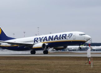 Le voyage cauchemardesque des passagers du Boeing 737 de Ryanair en pleine tempête – Vidéo