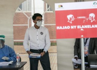 Le président de Madagascar mijote un remède à base de plante contre le Covid-19