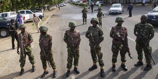 54d8e0d0736b6Nigeria-armee-reuters