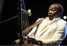 Complèt’mandingue : Mory Kanté, le griot électrique, rejoint à 70 ans le paradis des koras