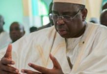 Incohérence au sommet : Macky Sall a « réouvert » les mosquées, mais il prie chez lui pour la Korité