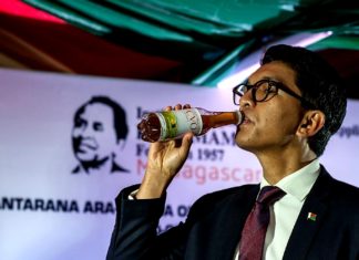 Madagascar : après la boisson Covid Organics, la gélule CVO+