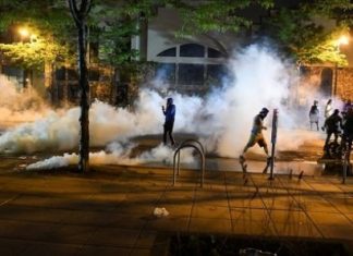 Minneapolis : Comités de défense contre pillards
