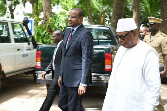 ibk-ibrahim-boubacar-keita-president-chef-etat-malien-conseil-superieur-agriculture-boubou-cisse-premier-ministre-economie-finances-garde-corps-securite-agent-palais-koulouba