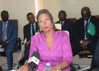 Article raciste de son mari dans la presse suisse : l’Ambassadrice de Suisse à Dakar convoquée et recadrée par le ministre des Affaires étrangères Amadou Bâ