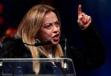 Lampedusa : quand la cheffette post-fasciste Giorgia Meloni a « le culot » de traiter les migrants d’individus « errant infectés »