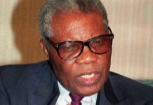 Loin d’Afrique : l’ex-président du Congo Pascal Lissouba est enterré en France
