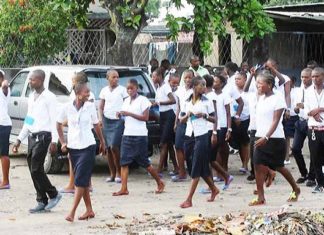 RDC: des hommes armés ont attaqué des élèves et « violé les filles » à la veille d’un examen