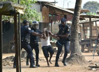 « ADO, dégage ! » : 4 morts en Côte d’Ivoire ce jeudi dans des violences