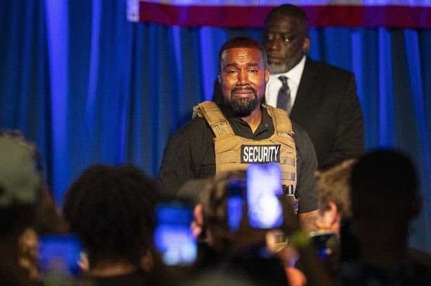 Kanye-West-completement-a-l-ouest