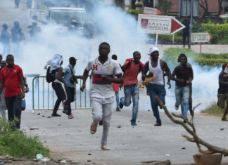 Manif, ce jeudi, des jeunesses de l’opposition ivoirienne contre « la forfaiture de trop » de Ouattara
