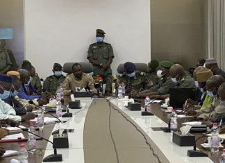 Transition au Mali: la junte lance, samedi et dimanche, les concertations