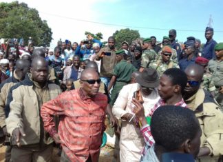 Campagne en Guinée: le convoi du Pm caillassé, selon le camp Condé