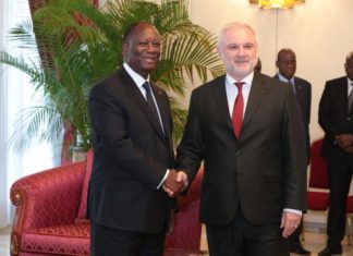 Macron lâche-t-il Ouattara ? La France va changer son ambassadeur en Côte d’Ivoire à 6 semaines de la présidentielle