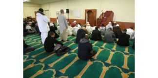 L’islam politique a su convaincre que, en s’attaquant à l’islam radical, on s’attaquait à la religion, et pire, à chaque musulman et à la Oummah islamique dans son ensemble