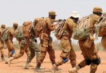 Terrorisme au Burkina: 14 soldats tués en pleine campagne électorale