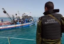 Tunisie: 24 migrants interceptés sur un bateau « sur le point de couler »