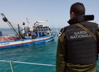 Tunisie: 24 migrants interceptés sur un bateau « sur le point de couler »