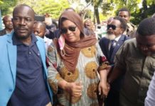 RDC: pour avoir déclamé en chanson une « Ingratitude » à l’élection de Felix Tshisekedi, la star Tshala Mwana arrêtée puis libérée