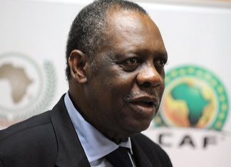 CAF: Le « dinosaure » Issa Hayatou proposé président d’honneur