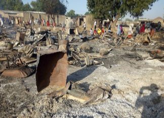 Veillée de Noël macabre au Nigeria: des jihadistes de Boko Haram tuent au moins 11 personnes, brûlent une église et enlèvent un prêtre