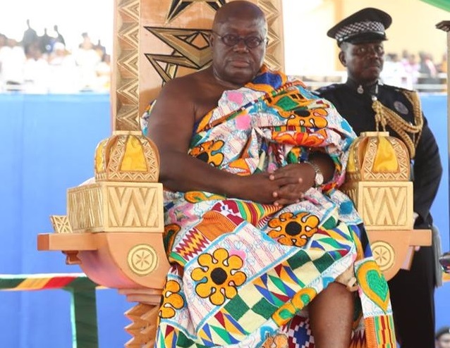 president-ghana-porte-pagne-pour-son-investiture-jewanda-1