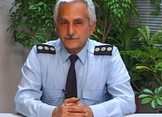 Le colonel Behzad Mo’ezzi, pilote de chasse le plus célèbre d’Iran, est mort à Paris à l’âge de 83 ans