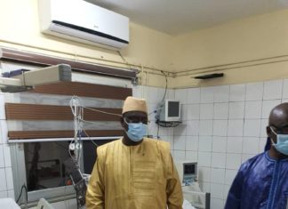 COVID, charité bien ordonnée..: Macky Sall, premier vacciné; Diouf Sarr, deuxième