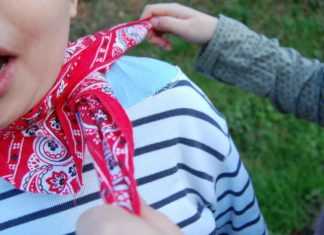 « Jeu du foulard » sur TikTok: une fillette italienne de 10 ans meurt asphyxiée