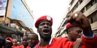 Ouganda : l’ambassadrice américaine tente de rencontre le perdant Boni Wine, le gouvernement voit rouge