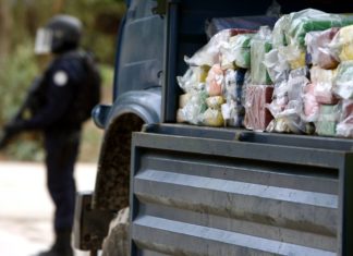 Cocaïne : 3 tonnes maquillées en « sel » saisies en Gambie, un Français activement recherché