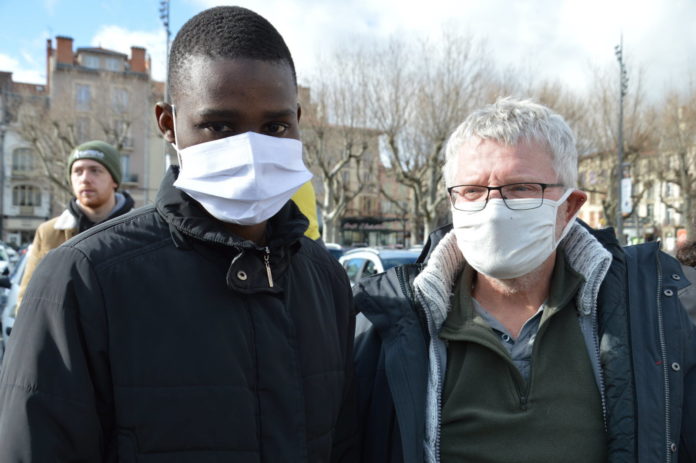 madama-diawara-et-eric-durupt-son-pere-d-accueil-photo-d-archives-progres-lise-garnier-1613386909
