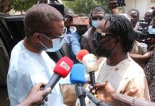 Disparition de Thione Seck: des Sénégalais rendent hommage au grand parolier