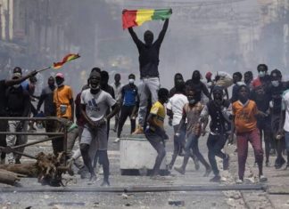 « Dégâts collatéraux » Sonko-Adji Sarr : Une commission d’enquête sur les émeutes à l’horizon